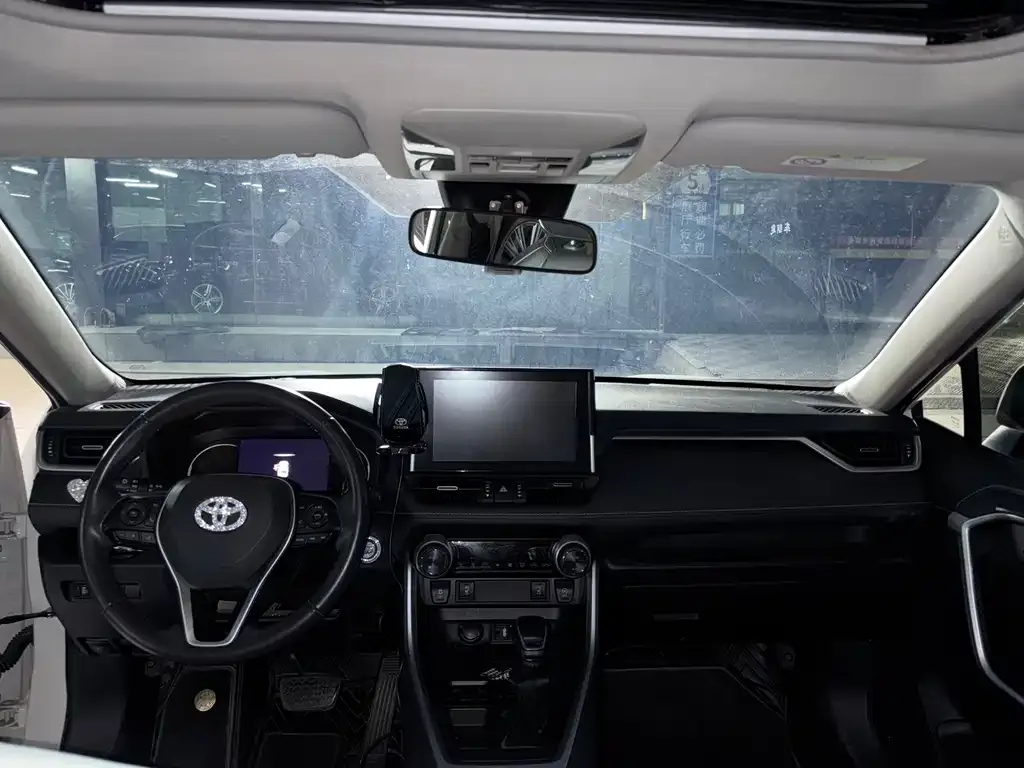 Toyota RAV4 2022 из CN, фото 6