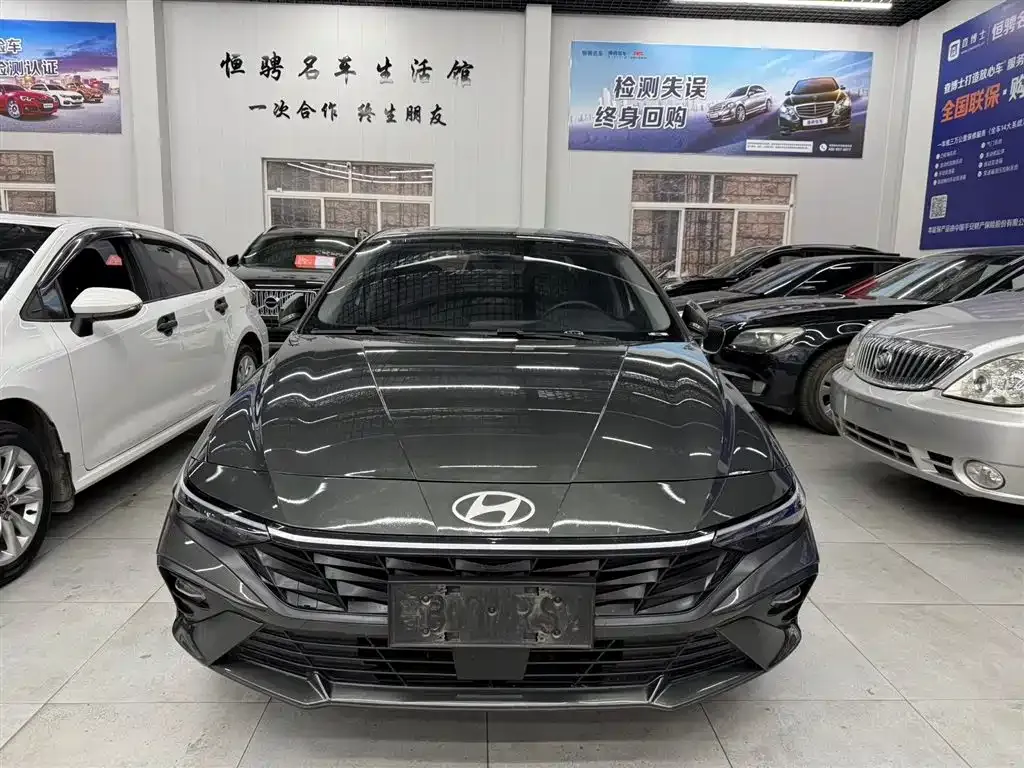 Hyundai Elantra 2023 из CN, фото 3