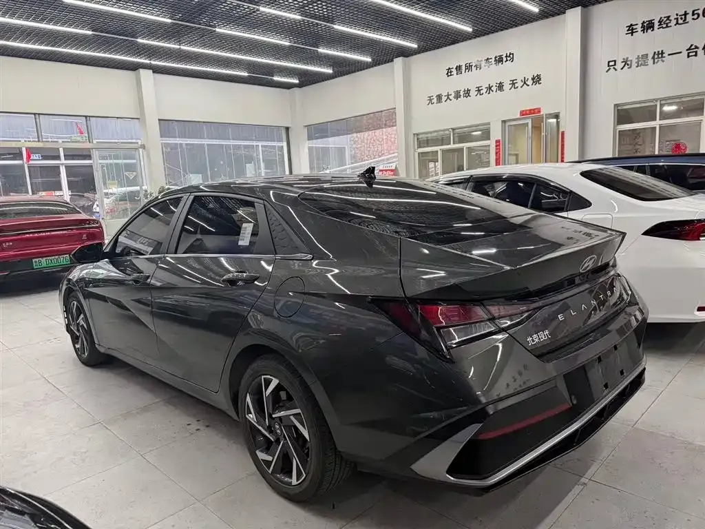 Hyundai Elantra 2023 из CN, фото 7