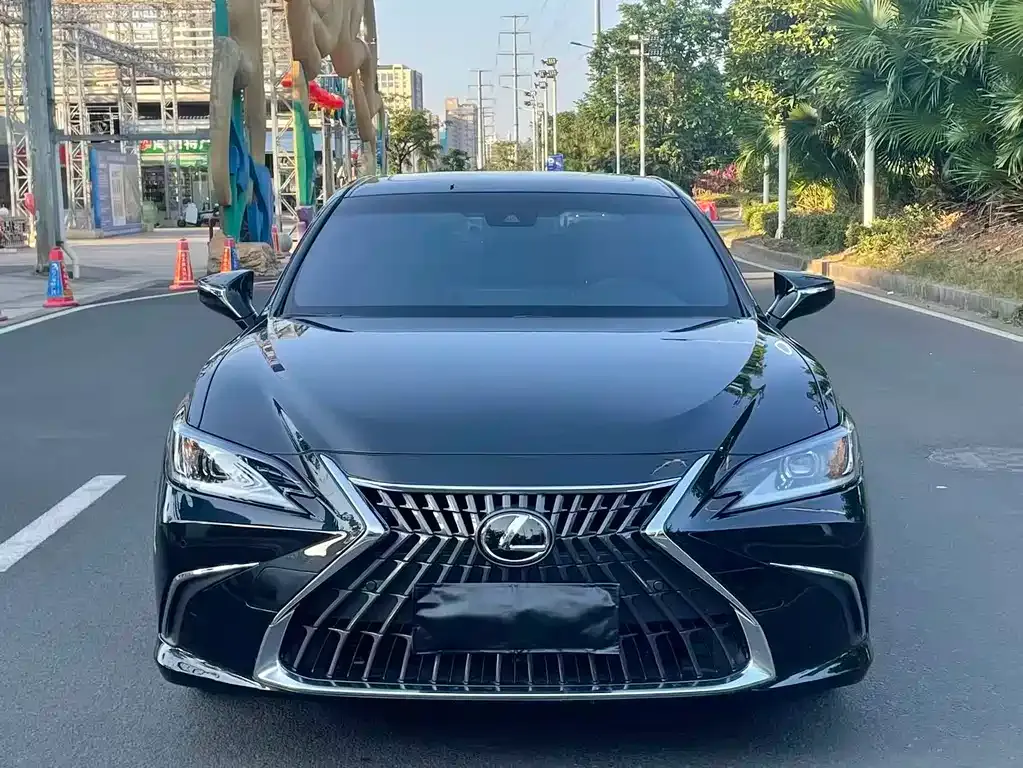 Lexus ES 2024 из CN, фото 2