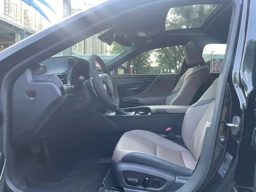 Lexus ES 2024 из CN, фото 4