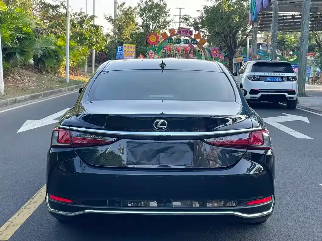 Lexus ES 2024 из CN, фото 7