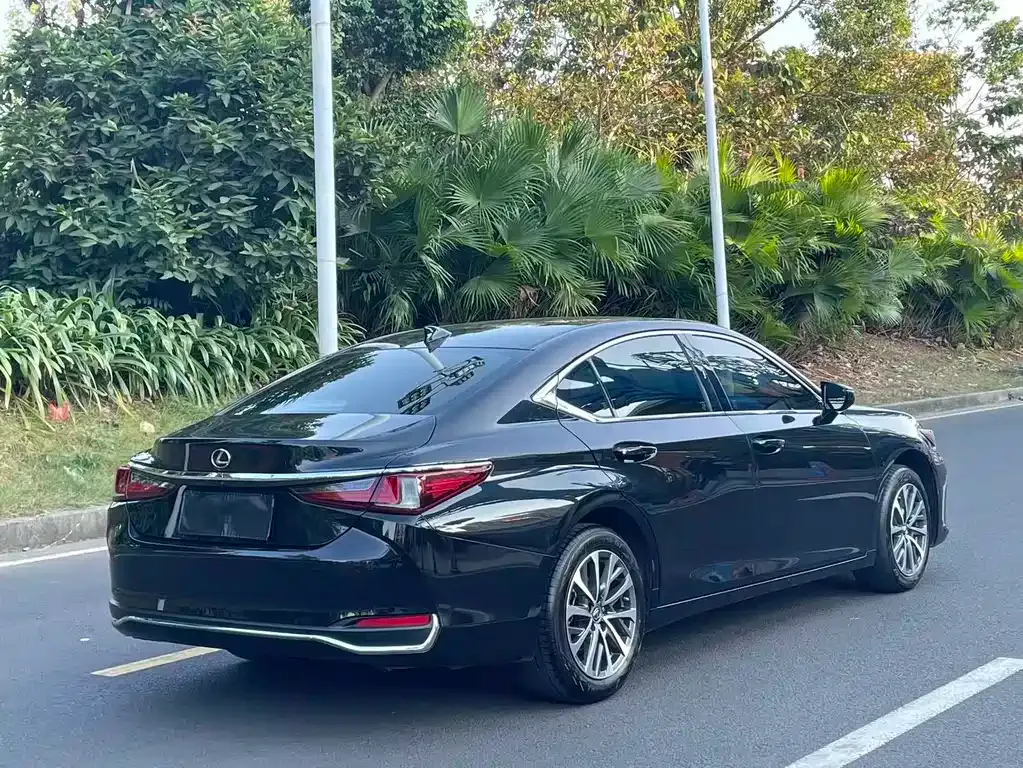 Lexus ES 2024 из CN, фото 10