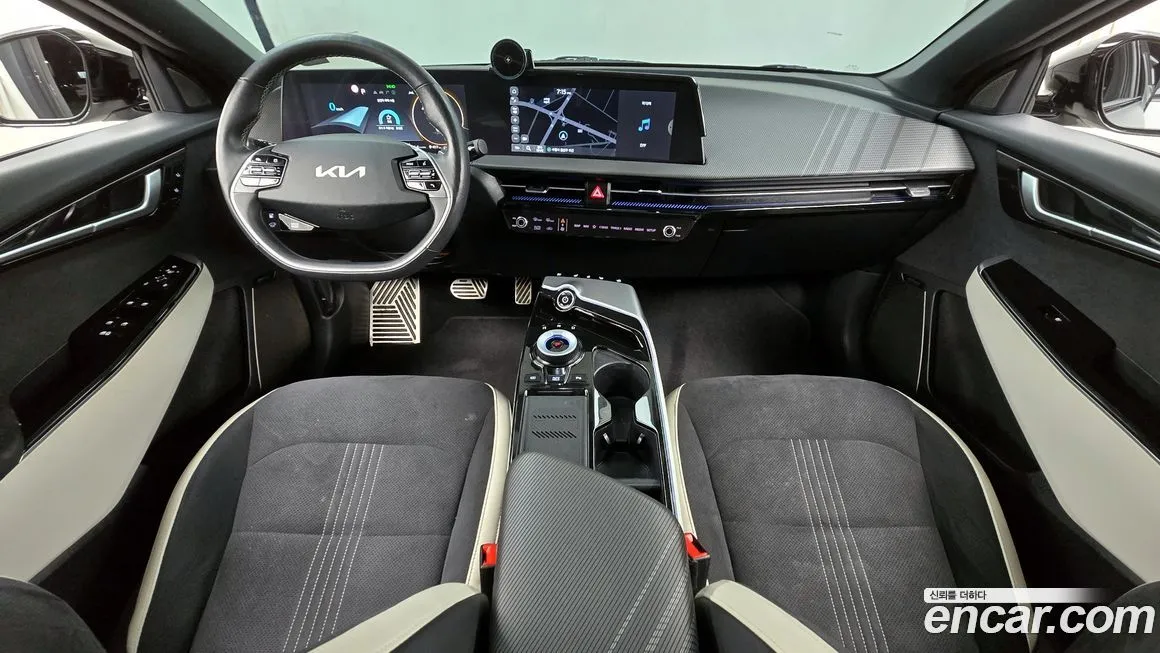 Kia EV6 — фото 9