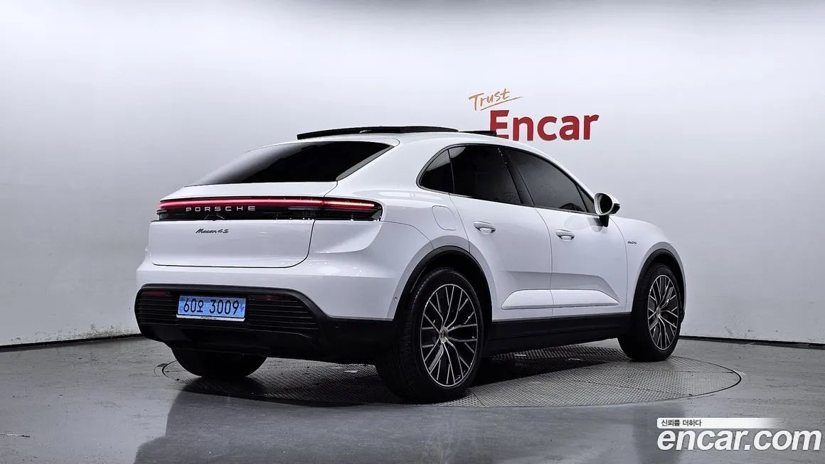 Porsche Macan — фото 2