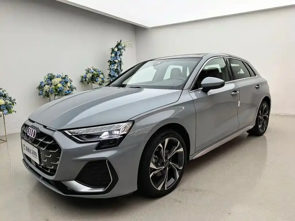 Audi A3 2024 из CN, фото 1