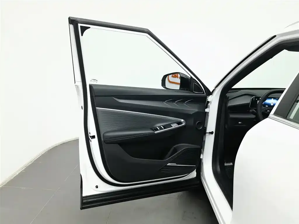 Geely Boyue 2024 из CN, фото 3