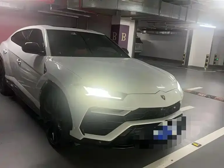 Lamborghini Urus 2023 из CN, фото 5
