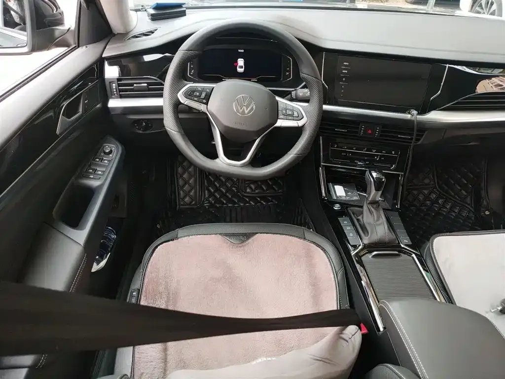 Volkswagen Passat 2024 из CN, фото 9