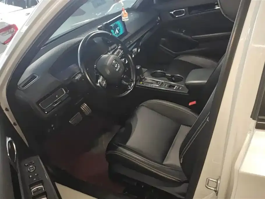 Honda Civic 2023 из CN, фото 2