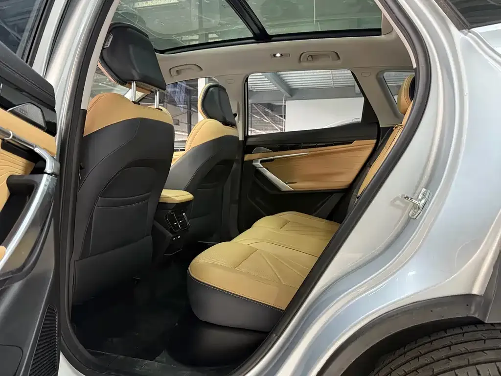 Geely Boyue L 2023 из CN, фото 7