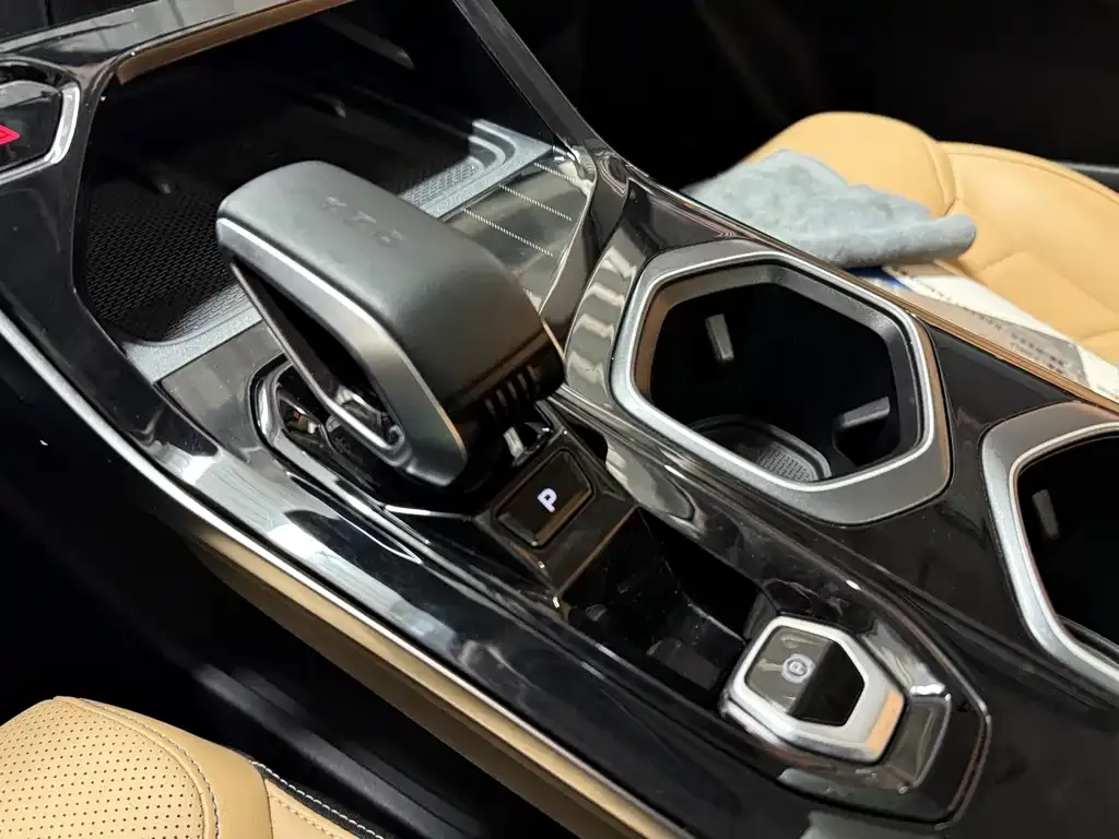 Geely Boyue L 2023 из CN, фото 10