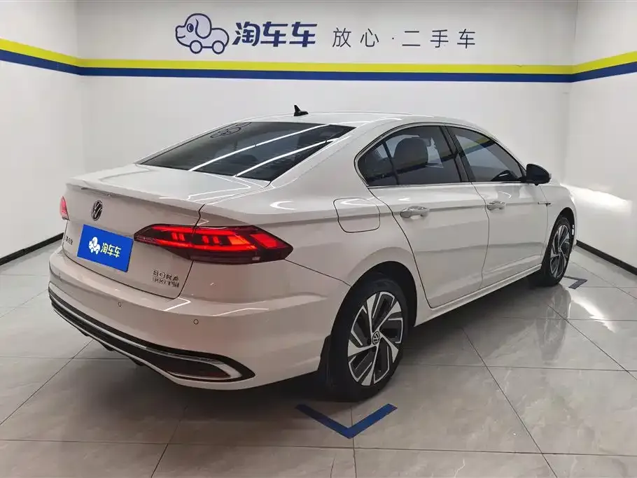Volkswagen Bora 2023 из CN, фото 3