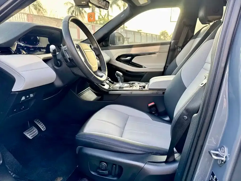 Land Rover Evoque 2021 из CN, фото 4