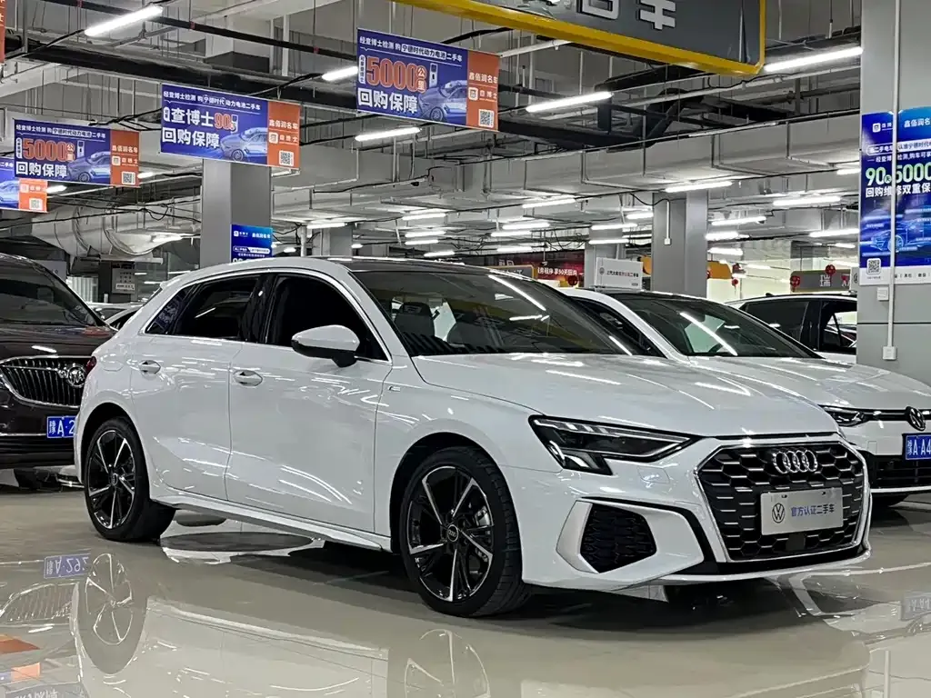 Audi A3 2023 из CN, фото 6