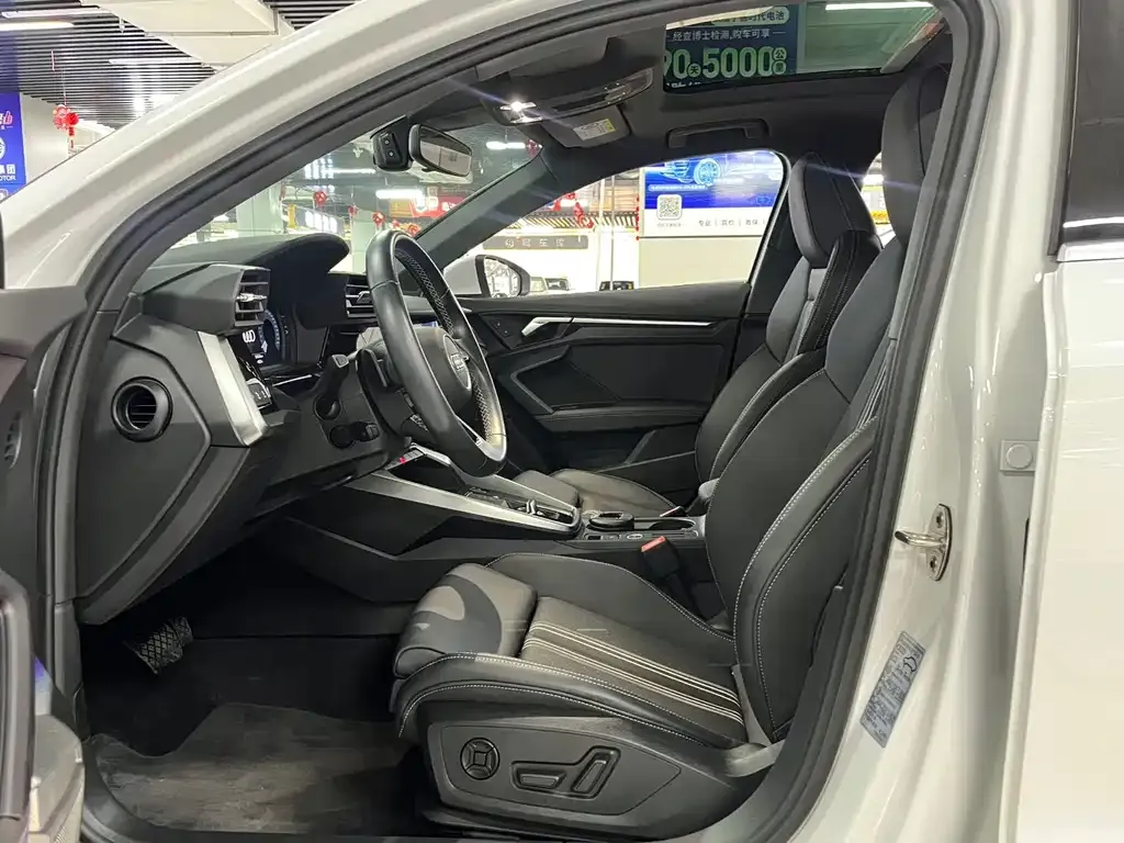 Audi A3 2023 из CN, фото 8