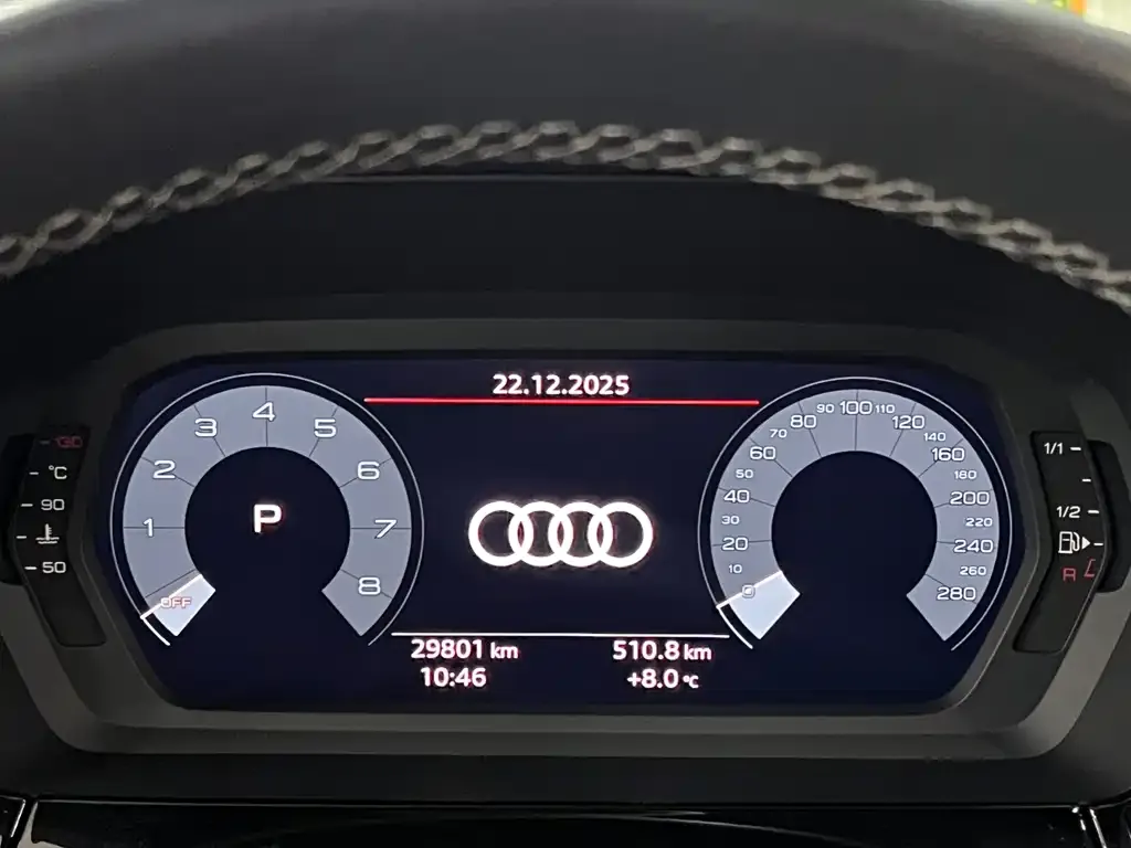 Audi A3 2023 из CN, фото 2