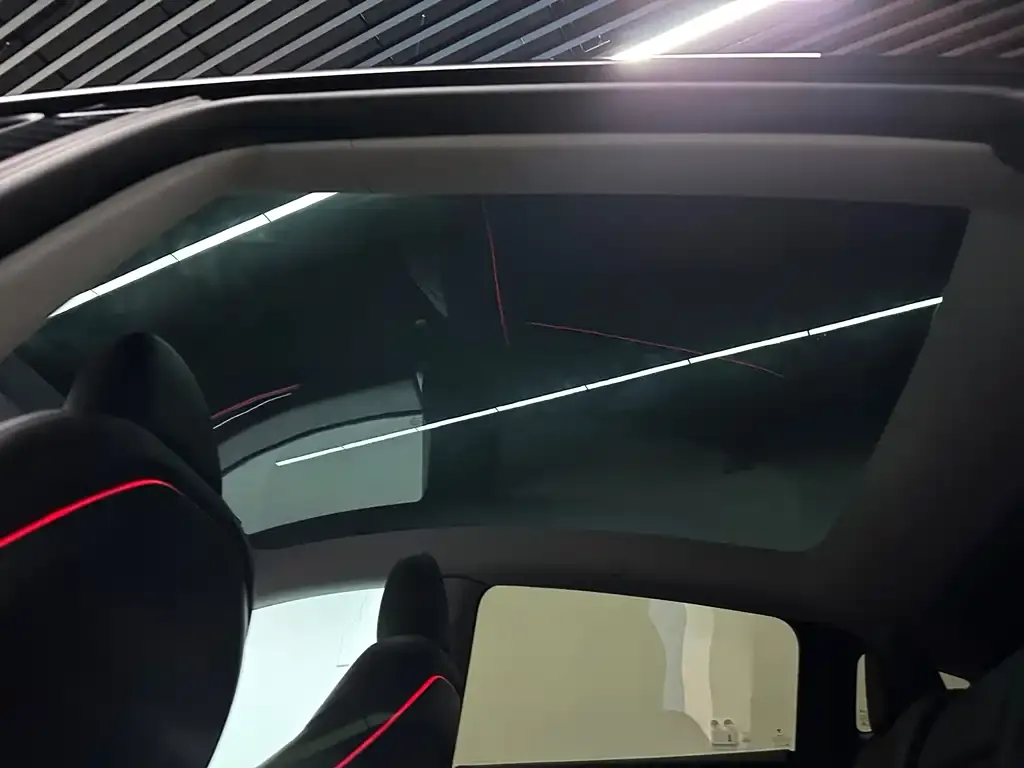 Tesla Model Y 2023 из CN, фото 3