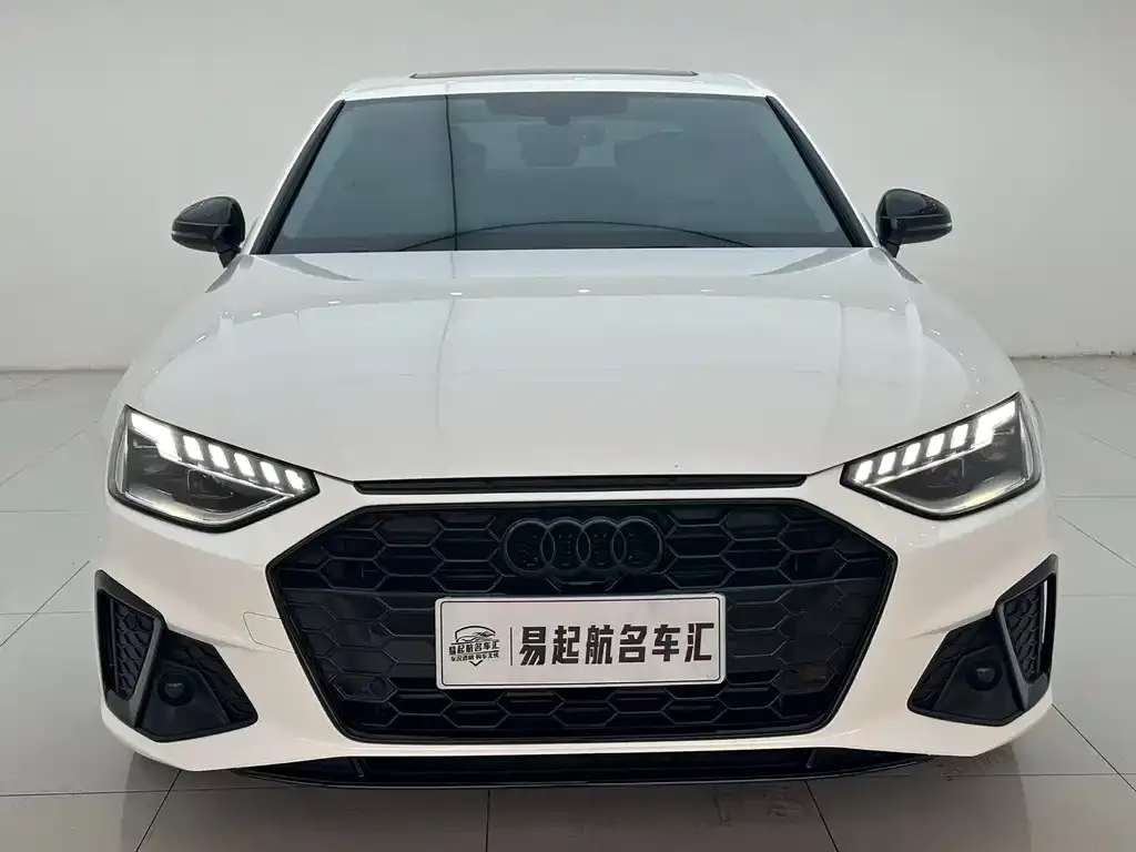 Audi A4L 2023 из CN, фото 2