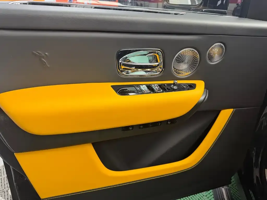 Rolls-Royce Cullinan 2021 из CN, фото 7