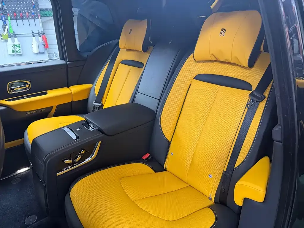Rolls-Royce Cullinan 2021 из CN, фото 6