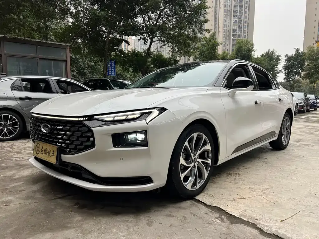 Ford Mondeo 2023 из CN, фото 1