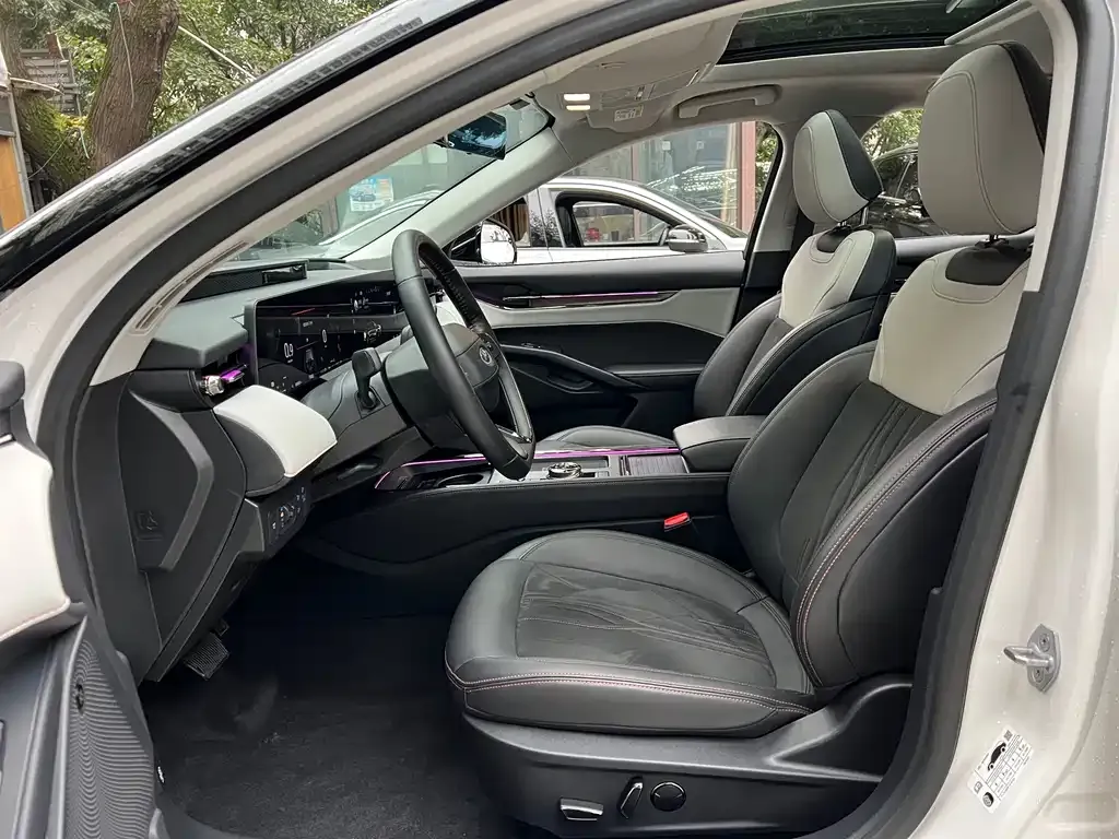 Ford Mondeo 2023 из CN, фото 9