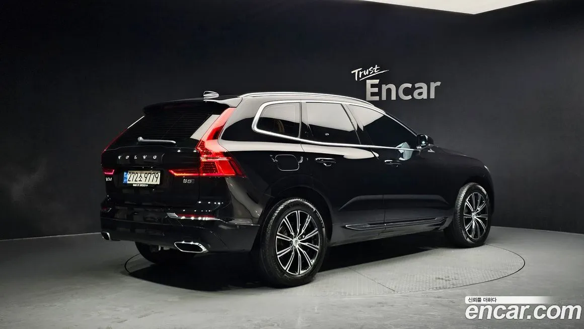 Volvo XC60 — фото 2