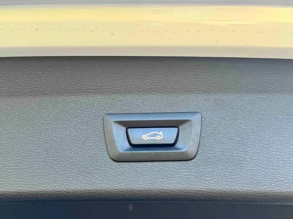 BMW X1 2021 из CN, фото 8