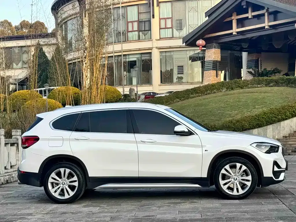 BMW X1 2021 из CN, фото 4