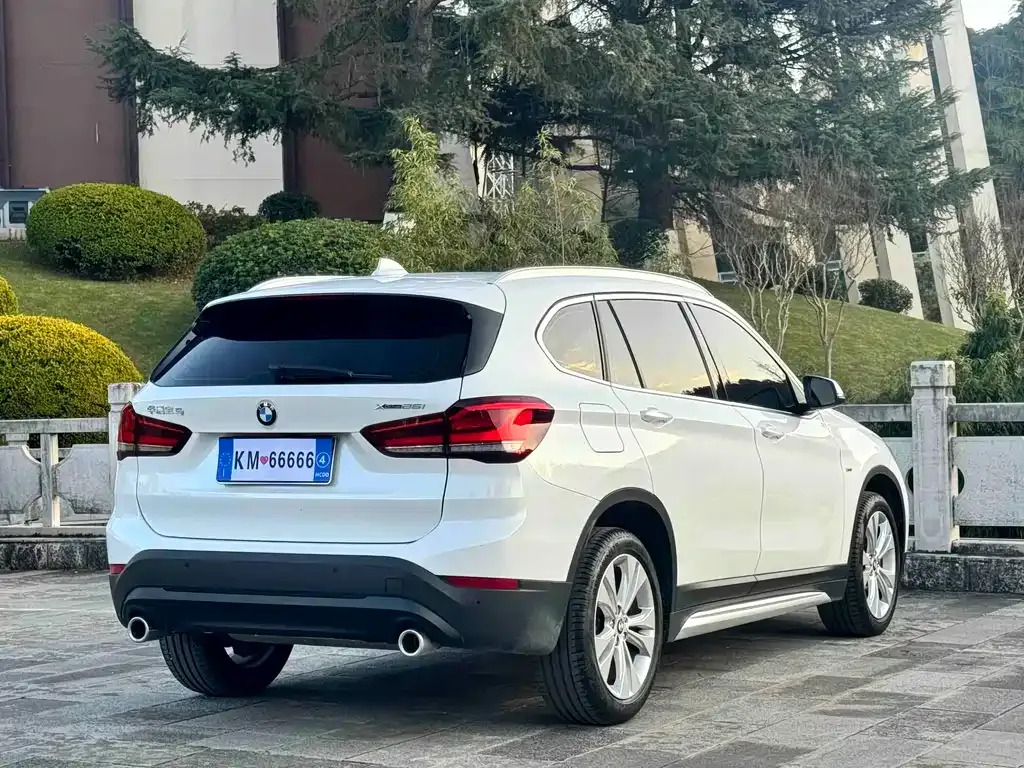 BMW X1 2021 из CN, фото 7