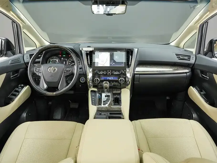 Toyota Vellfire 2021 из CN, фото 4