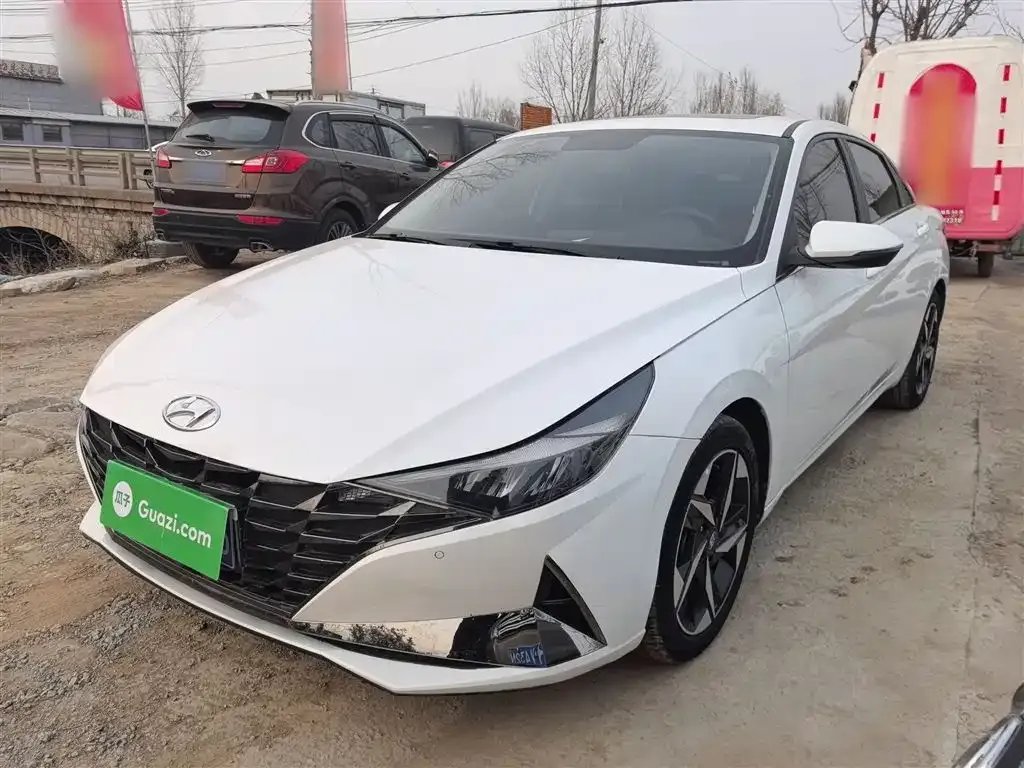 Hyundai Elantra 2022 из CN, фото 1