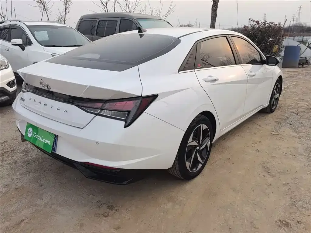 Hyundai Elantra 2022 из CN, фото 5