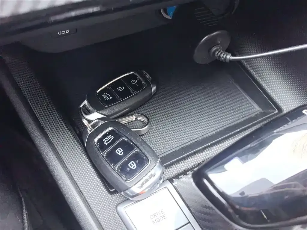 Hyundai Elantra 2022 из CN, фото 4