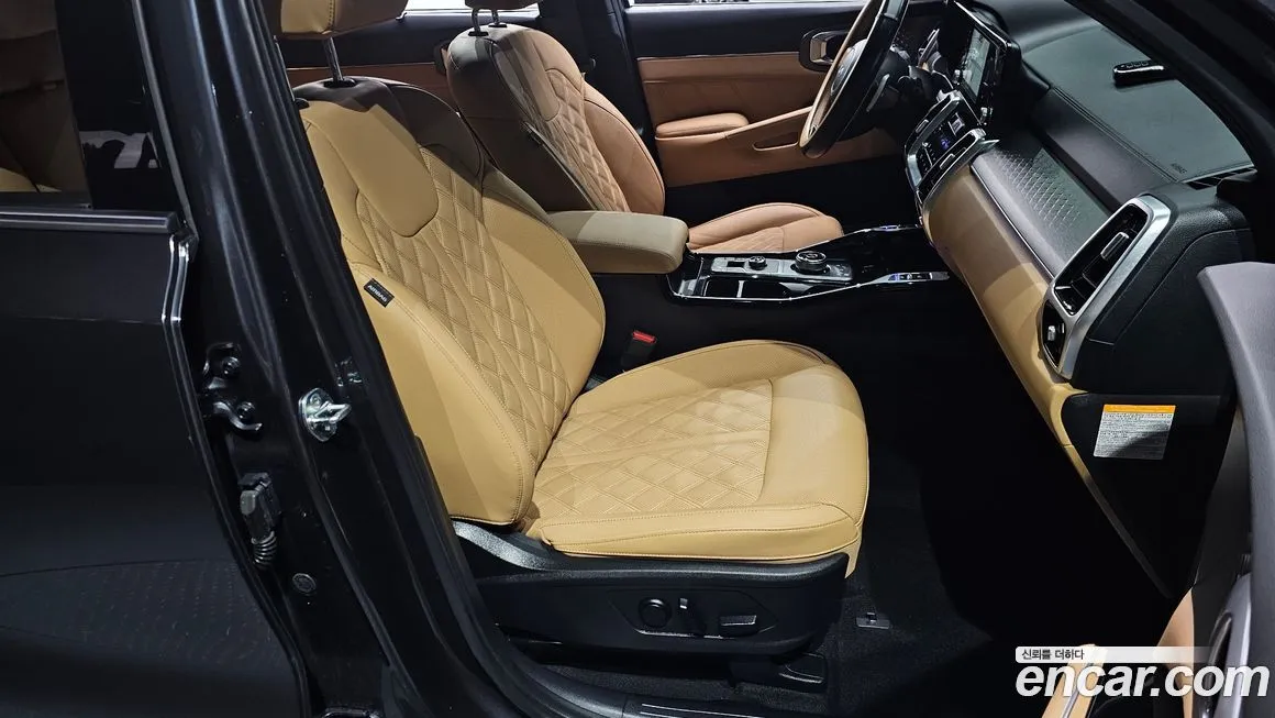 Kia Sorento — фото 9