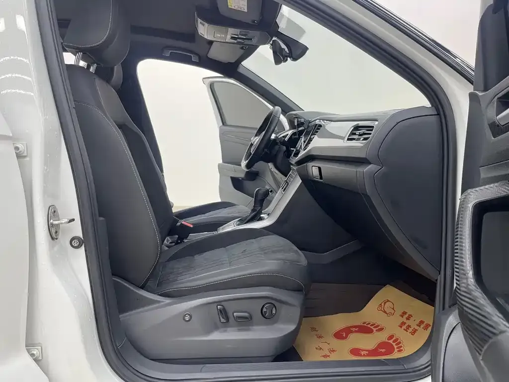 Volkswagen T-Roc 2022 из CN, фото 9