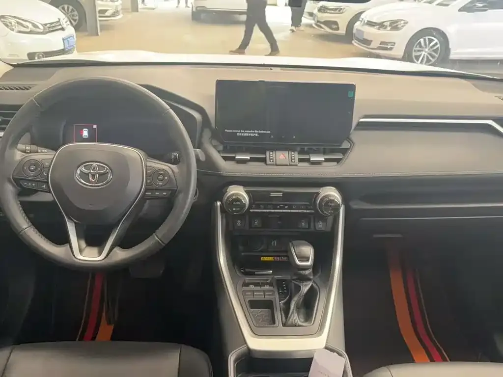 Toyota RAV4 2025 из CN, фото 5