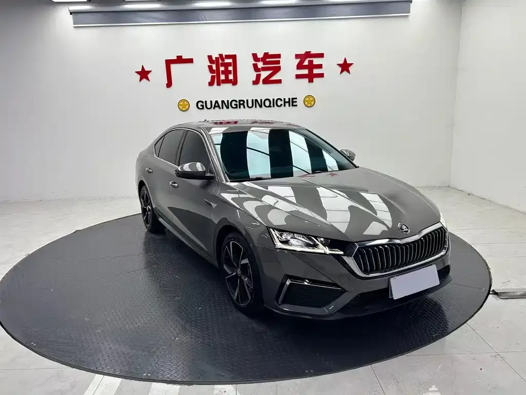 Skoda Octavia 2021 из CN, фото 5