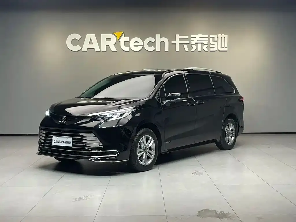 Toyota Sienna 2024 из CN, фото 1