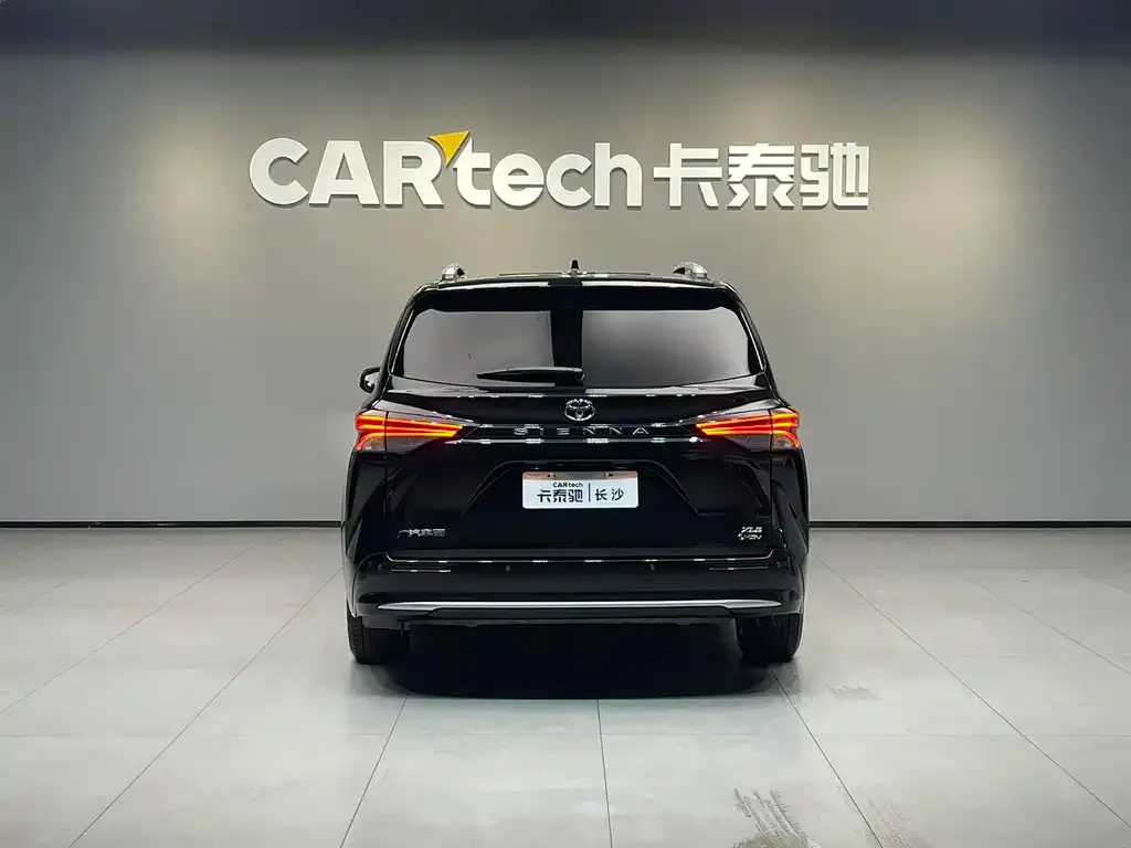 Toyota Sienna 2024 из CN, фото 5