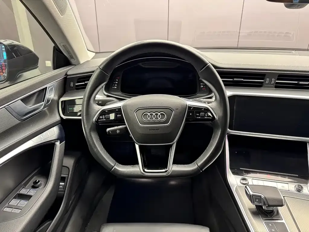 Audi A7 2022 из CN, фото 3