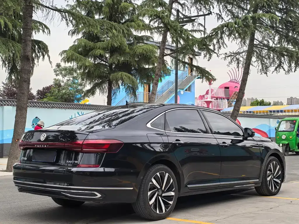 Volkswagen Passat 2022 из CN, фото 5