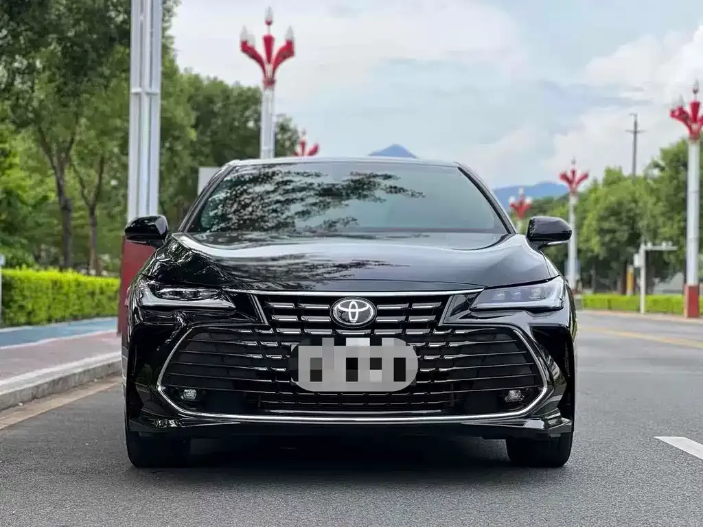 Toyota Avalon 2023 из CN, фото 2