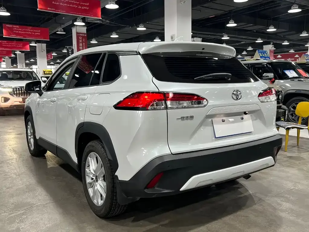 Toyota Corolla Cross 2024 из CN, фото 8
