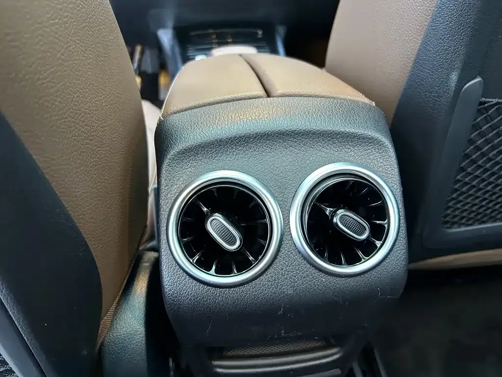 Mercedes-Benz GLB 2023 из CN, фото 8