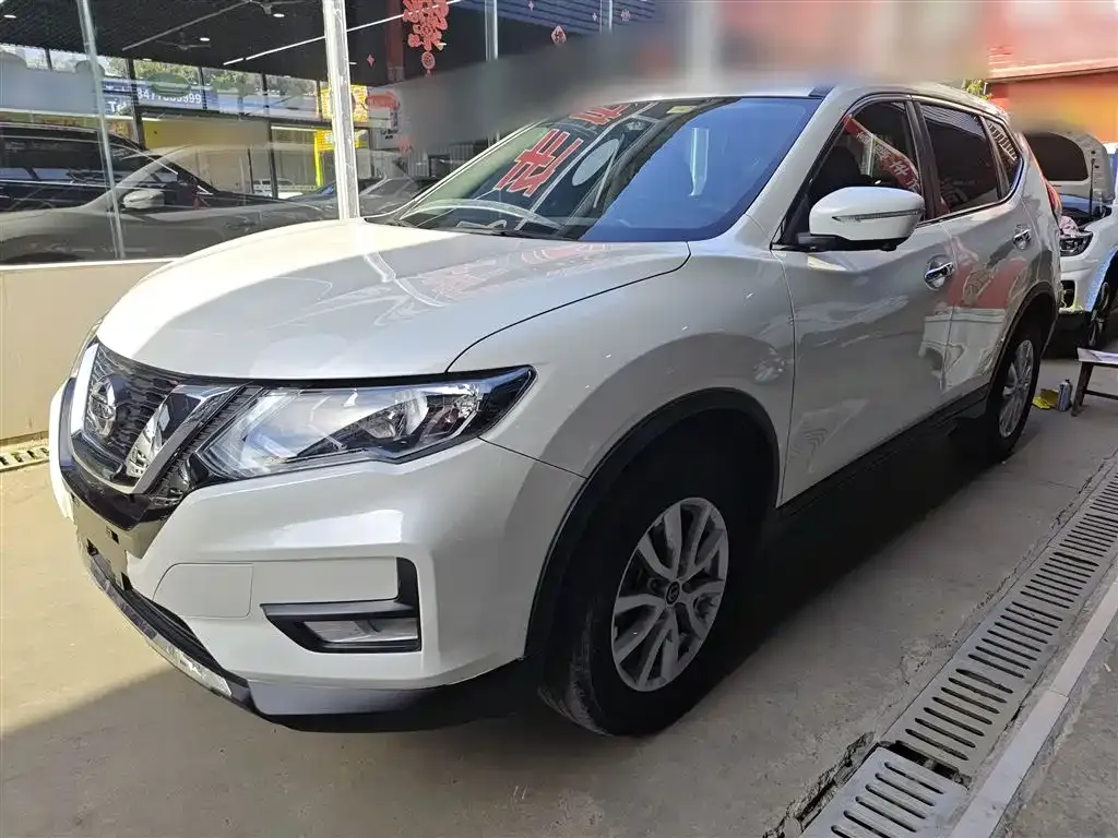 Nissan X-Trail 2021 из CN, фото 1