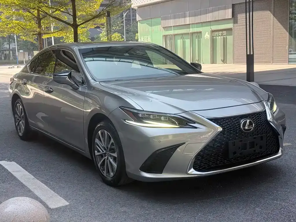 Lexus ES 2023 из CN, фото 1