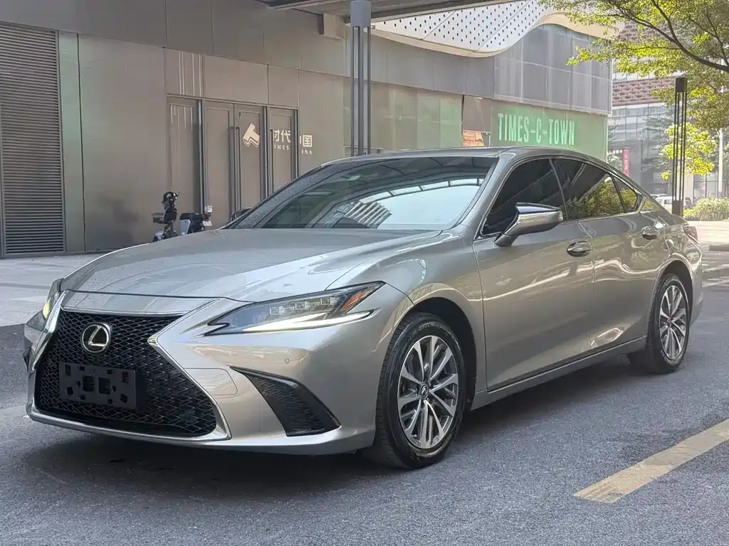 Lexus ES 2023 из CN, фото 8