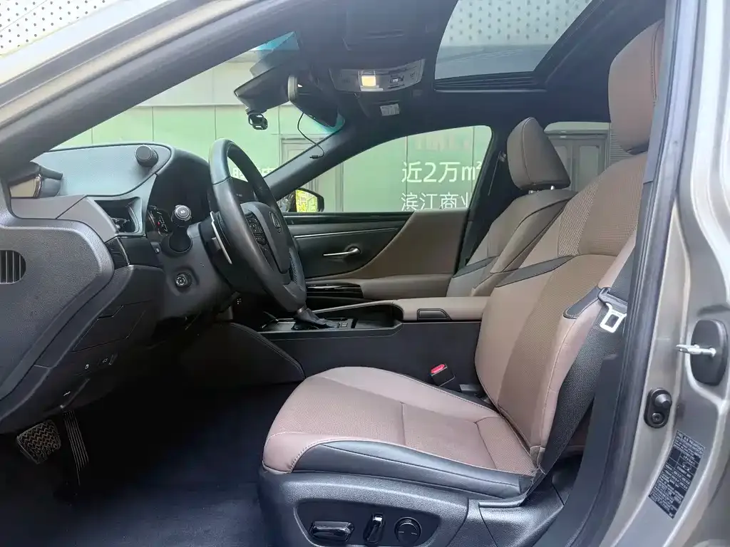 Lexus ES 2023 из CN, фото 3